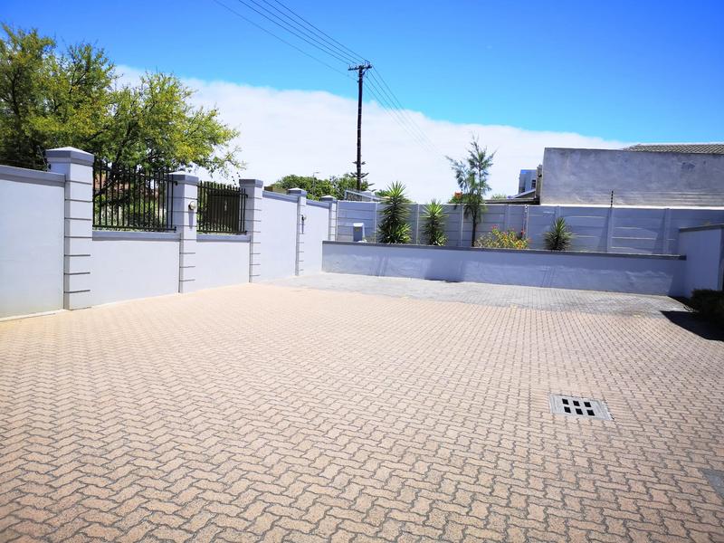 To Let 2 Bedroom Property for Rent in Table View Western Cape